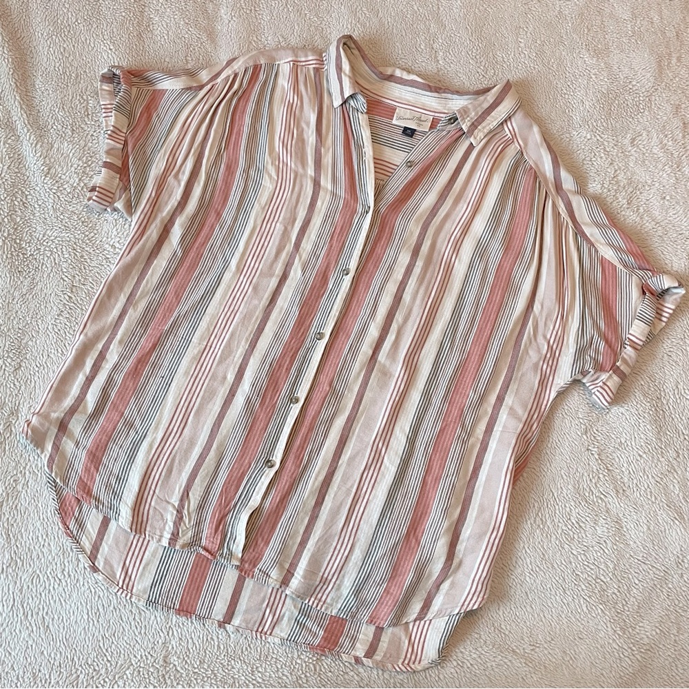 Striped Button Down Short Sleeve Shirt | Women’s Size XL